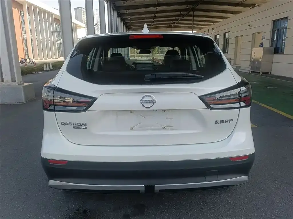 Nissan Qashqai — фото 4
