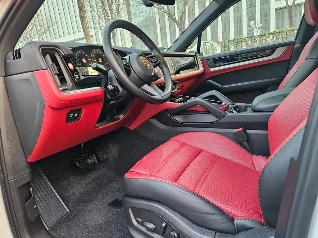 Porsche Cayenne 2024 из CN, фото 3