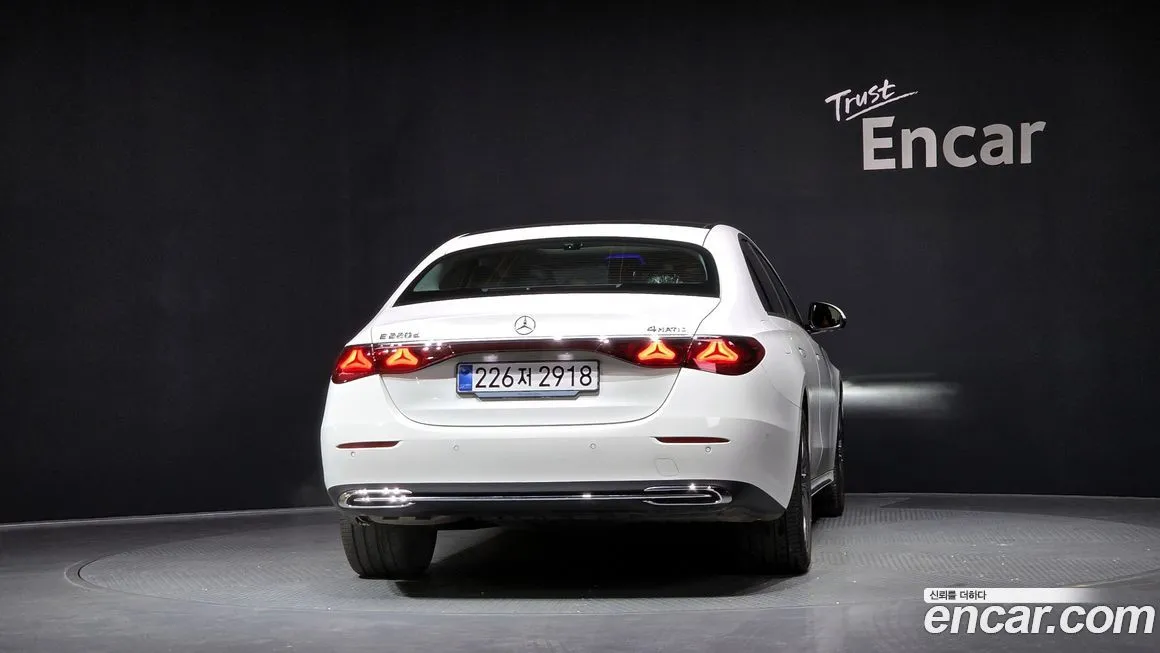 Mercedes-Benz E-Class 2024 из KR, фото 4