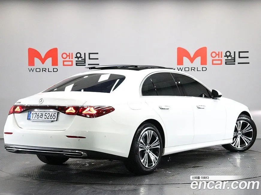 Mercedes-Benz E-Class 2025 из KR, фото 2