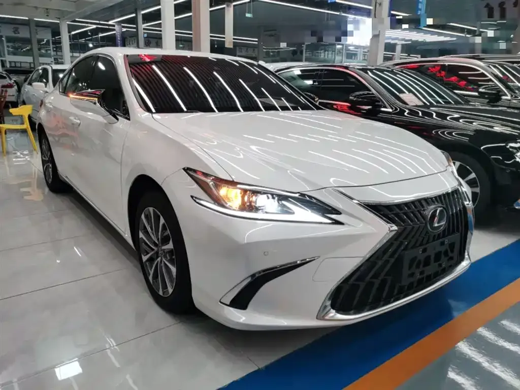 Lexus ES 2022 из CN, фото 5
