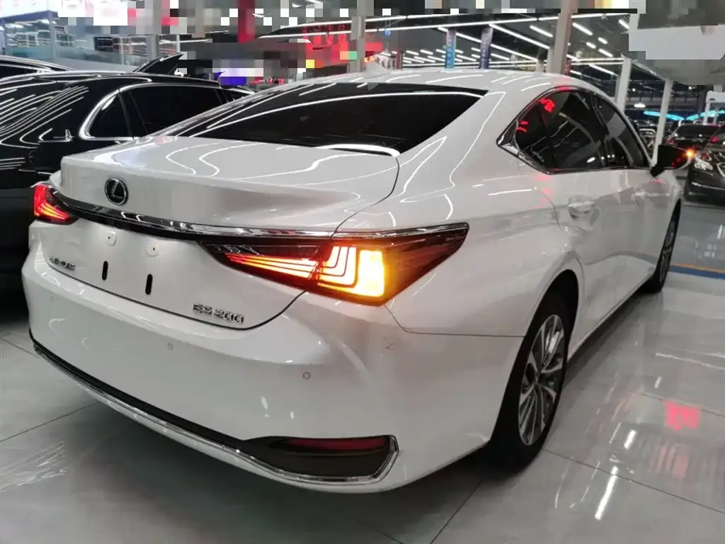 Lexus ES 2022 из CN, фото 8