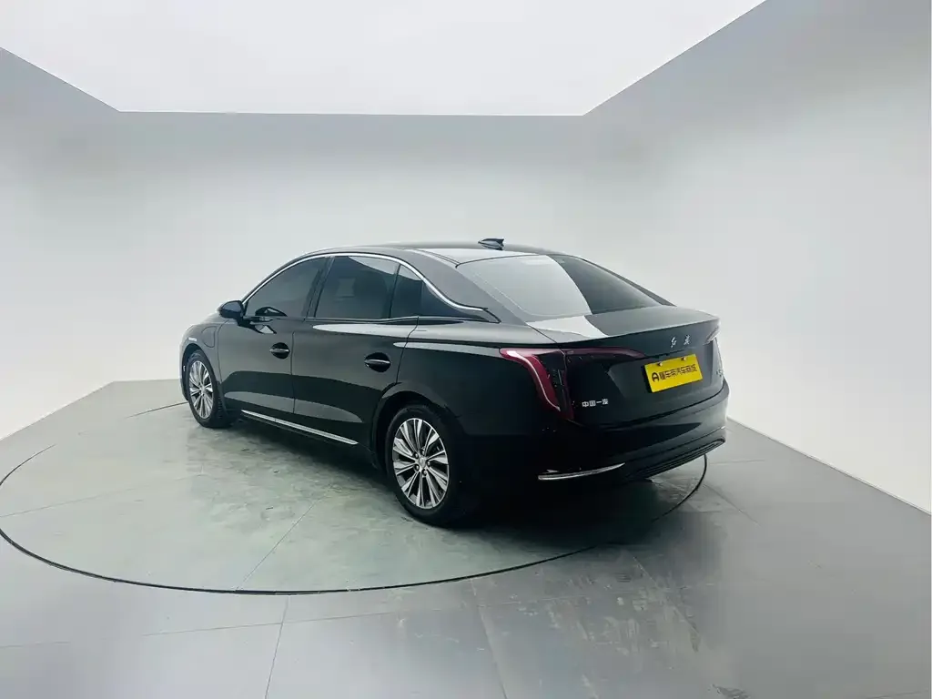 Hongqi E-QM5 2024 из CN, фото 4