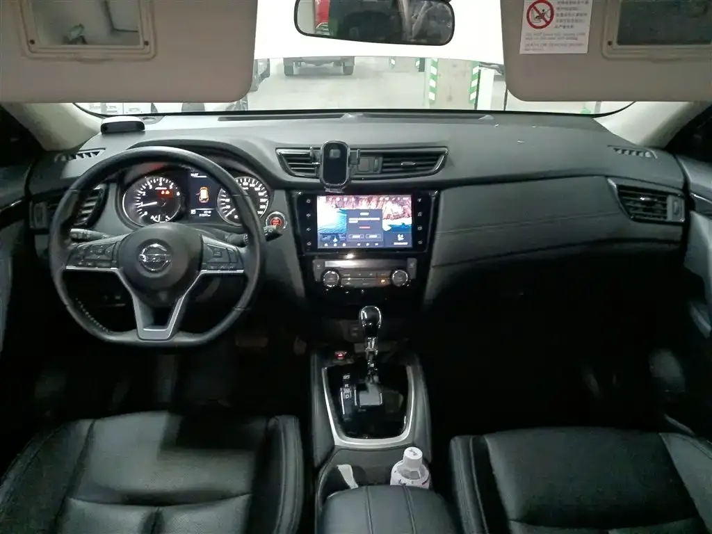 Nissan X-Trail — фото 10