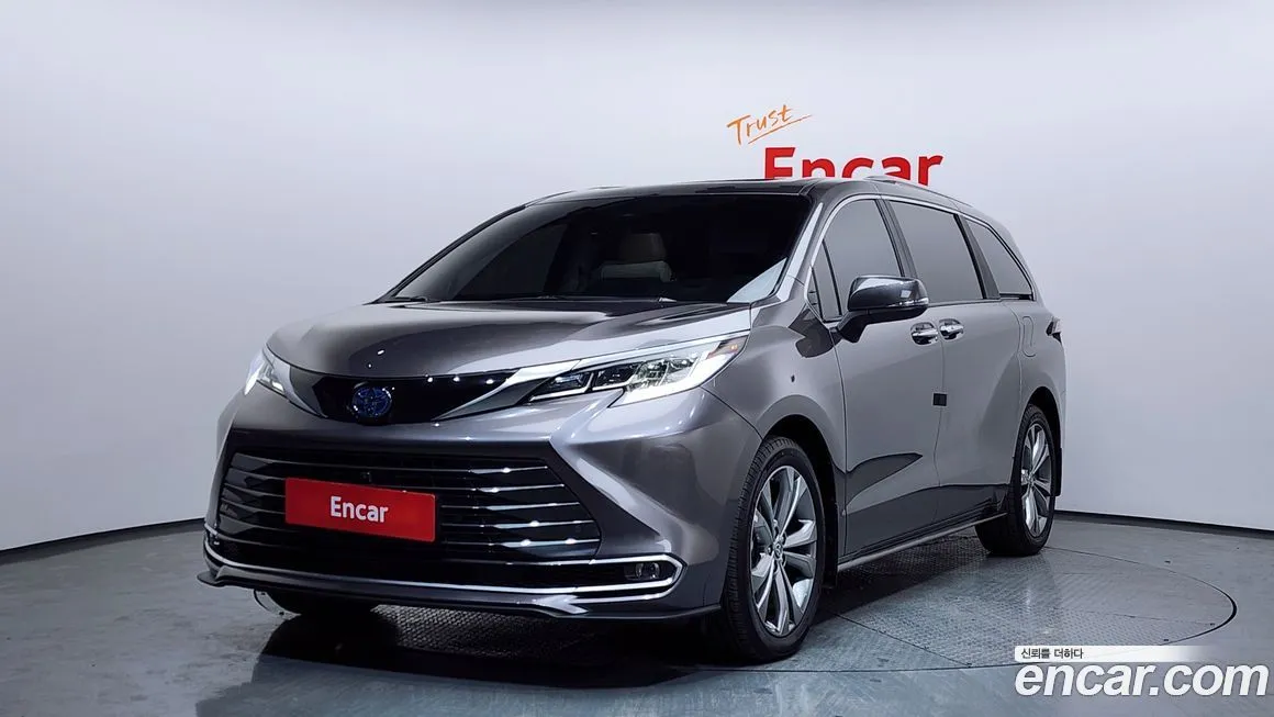 Toyota Sienna 2024 из KR, фото 1