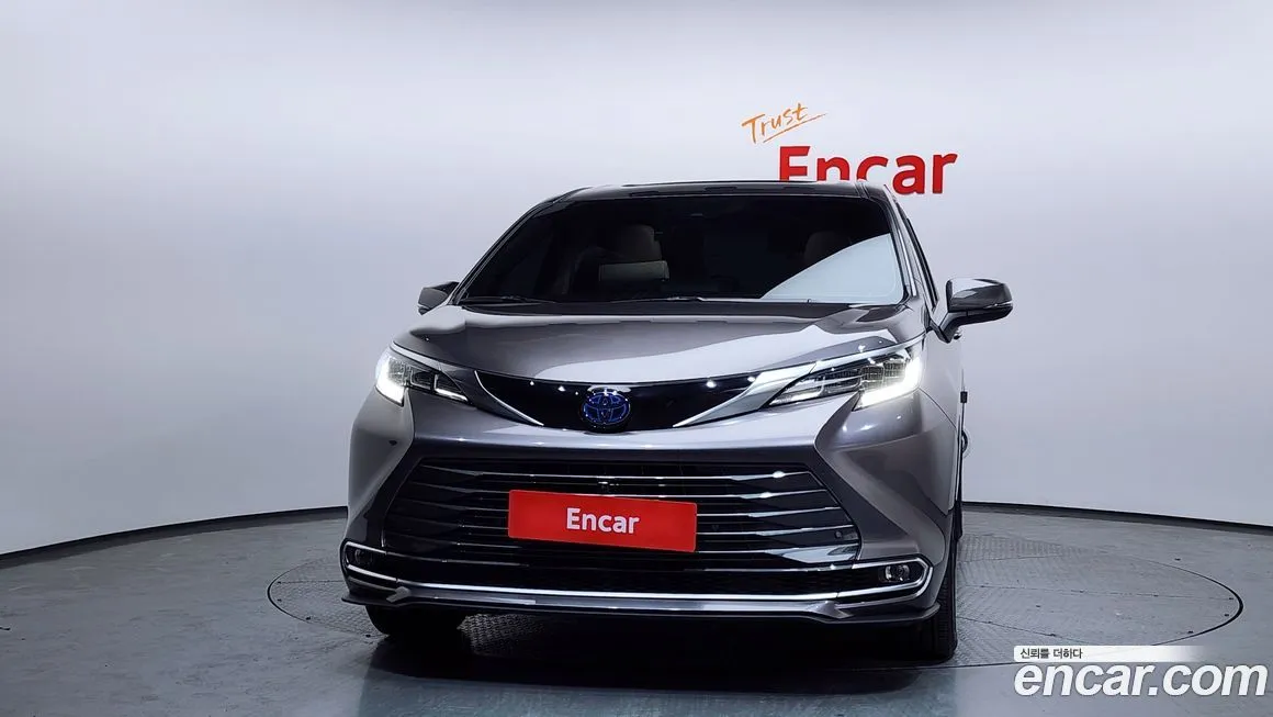 Toyota Sienna 2024 из KR, фото 3