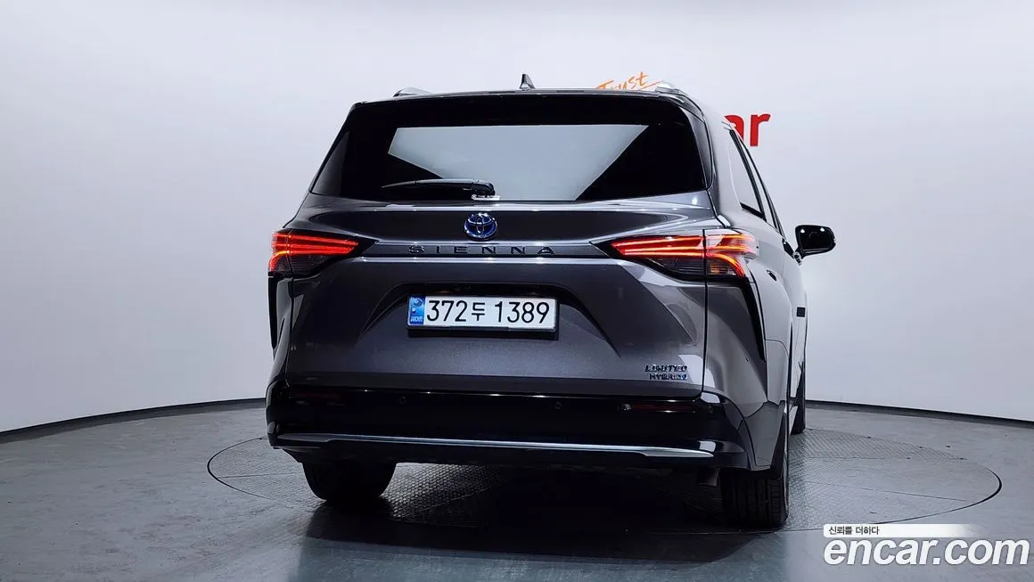 Toyota Sienna 2024 из KR, фото 4