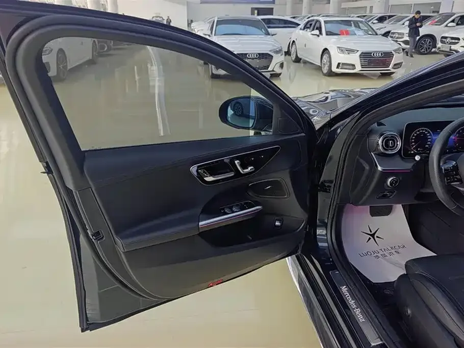Mercedes-Benz C-Class 2024 из CN, фото 6