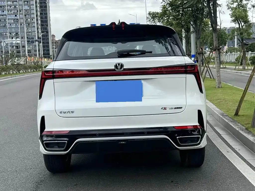 Changan CS75PLUS — фото 4