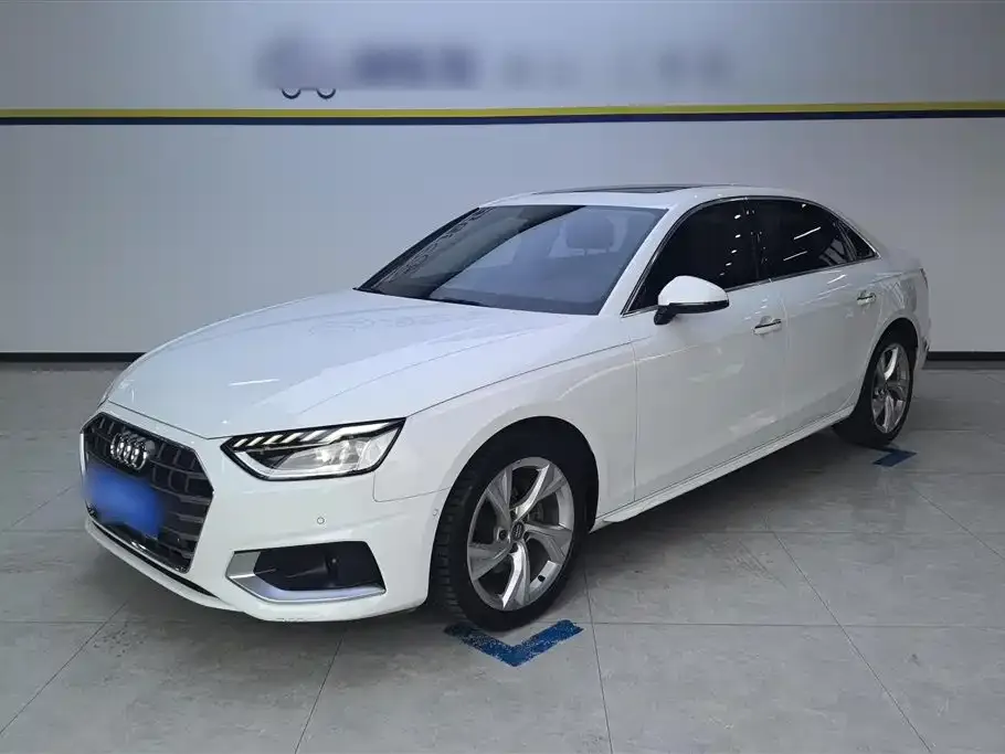 Audi A4L 2021 из CN, фото 2