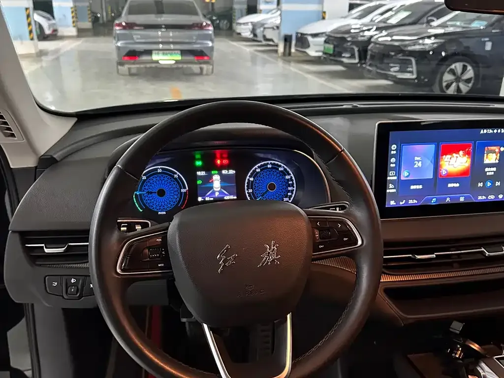 Hongqi E-QM5 2024 из CN, фото 7