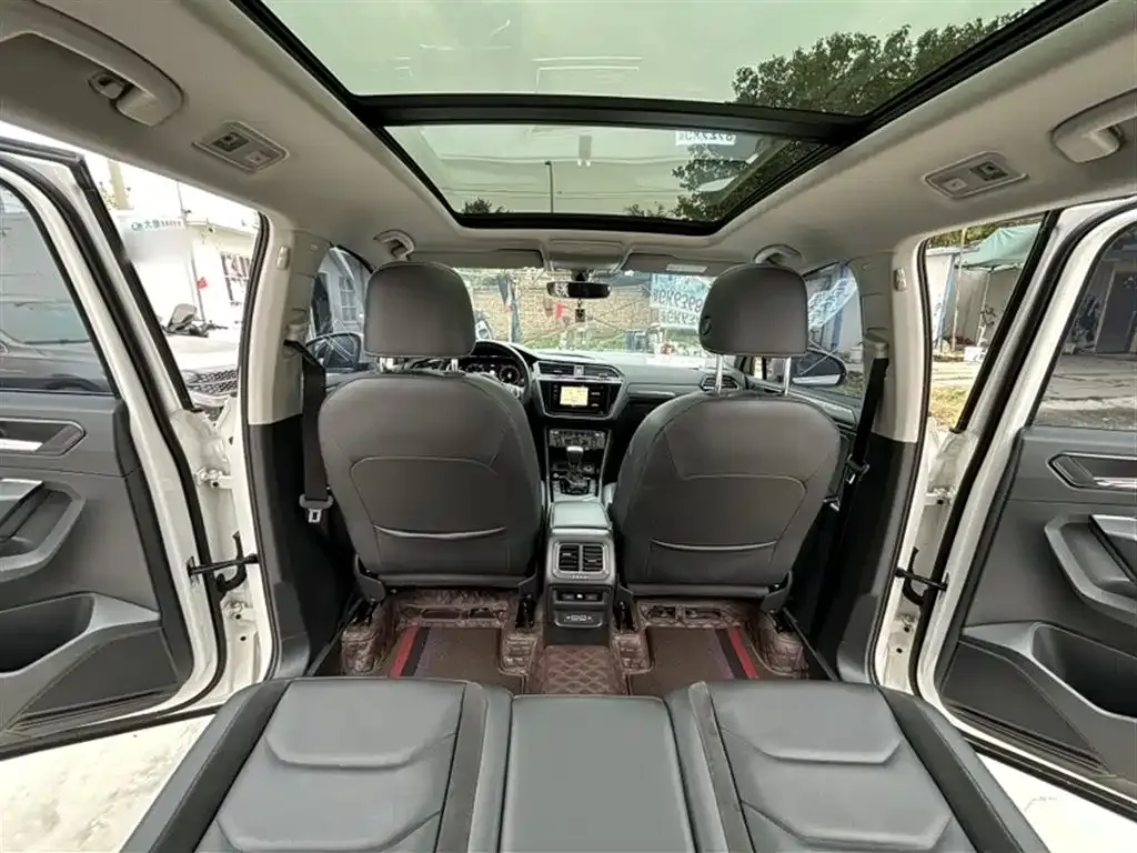 Volkswagen Tiguan L 2021 из CN, фото 10
