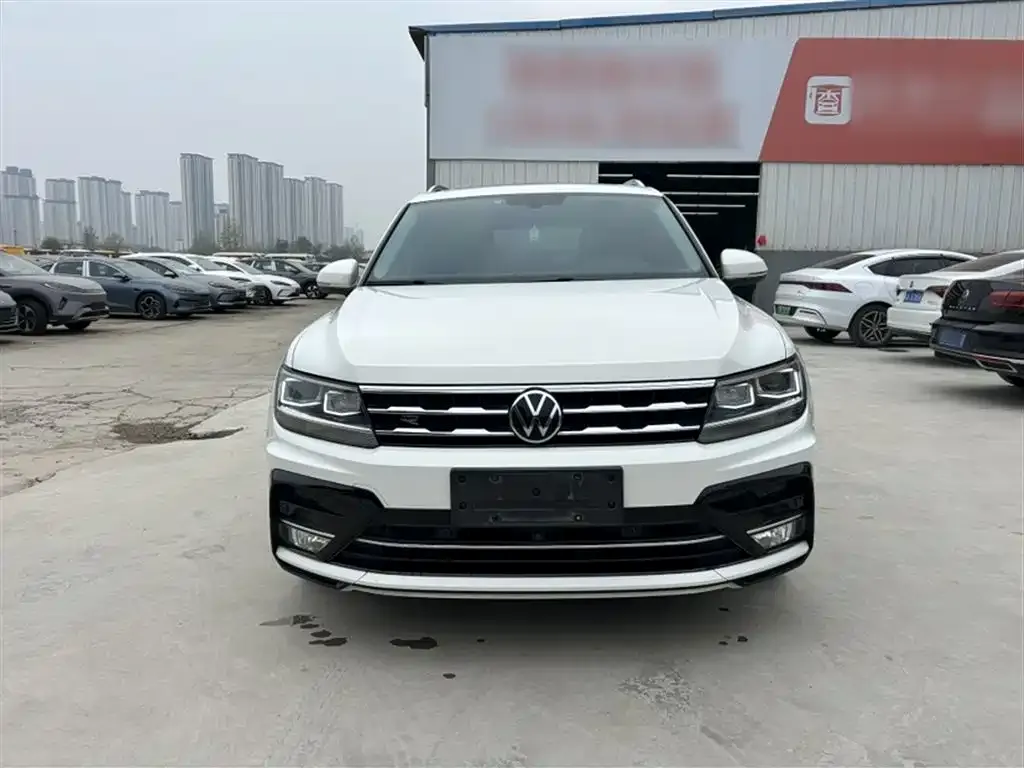Volkswagen Tiguan L 2021 из CN, фото 3