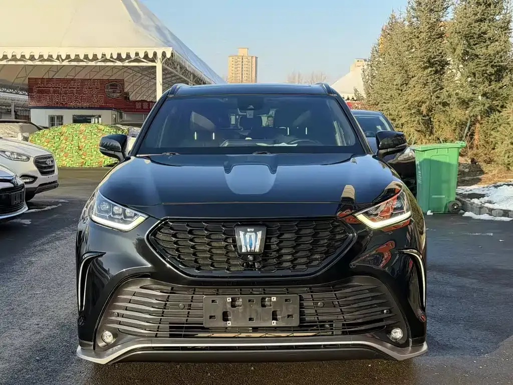 Toyota Crown Kluger 2022 из CN, фото 9