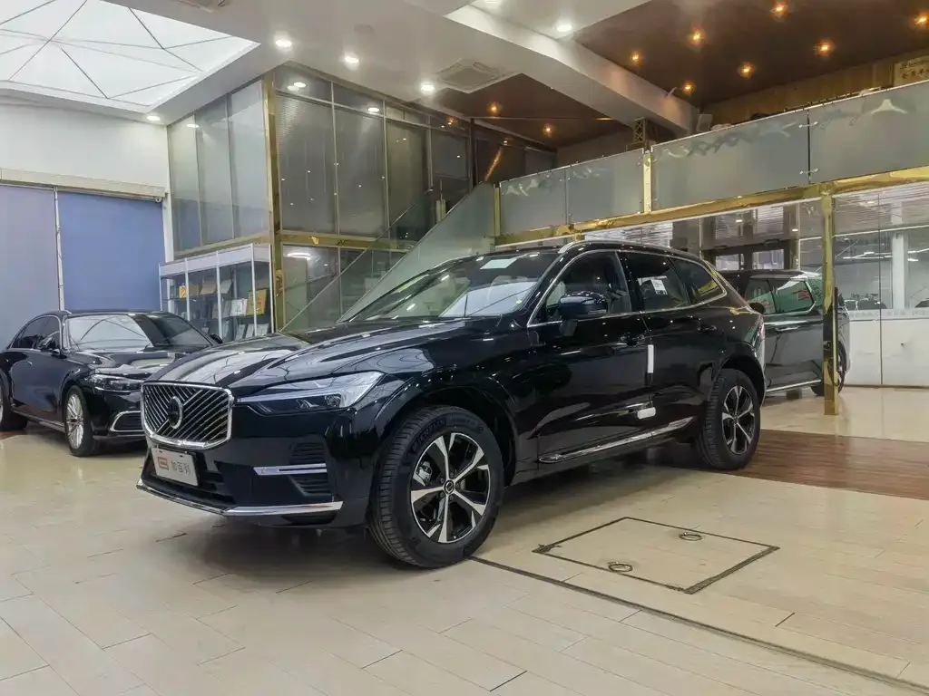 Volvo XC60 2025 из CN, фото 1