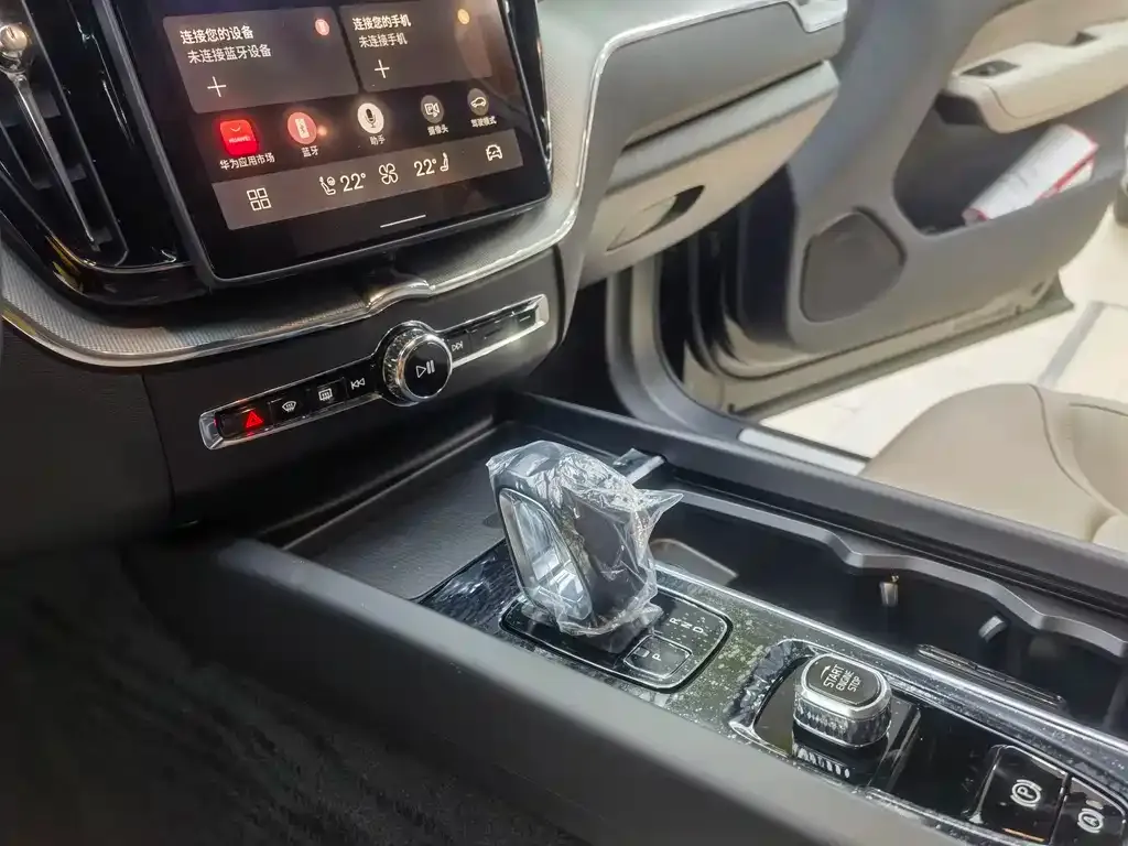 Volvo XC60 2025 из CN, фото 8