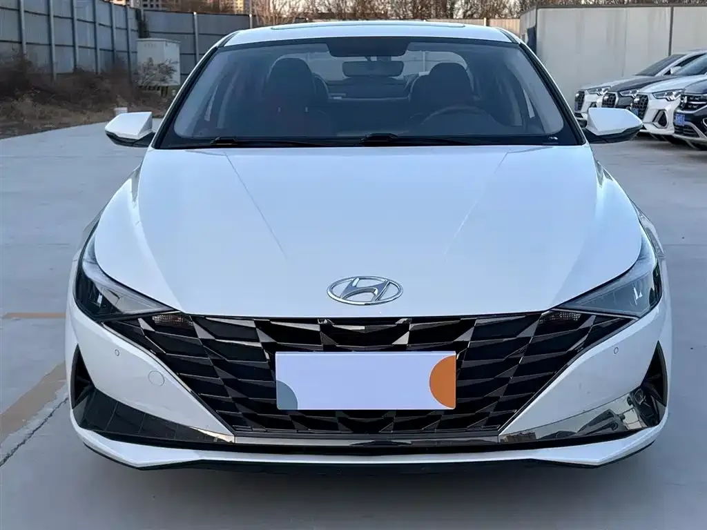 Hyundai Elantra 2022 из CN, фото 2