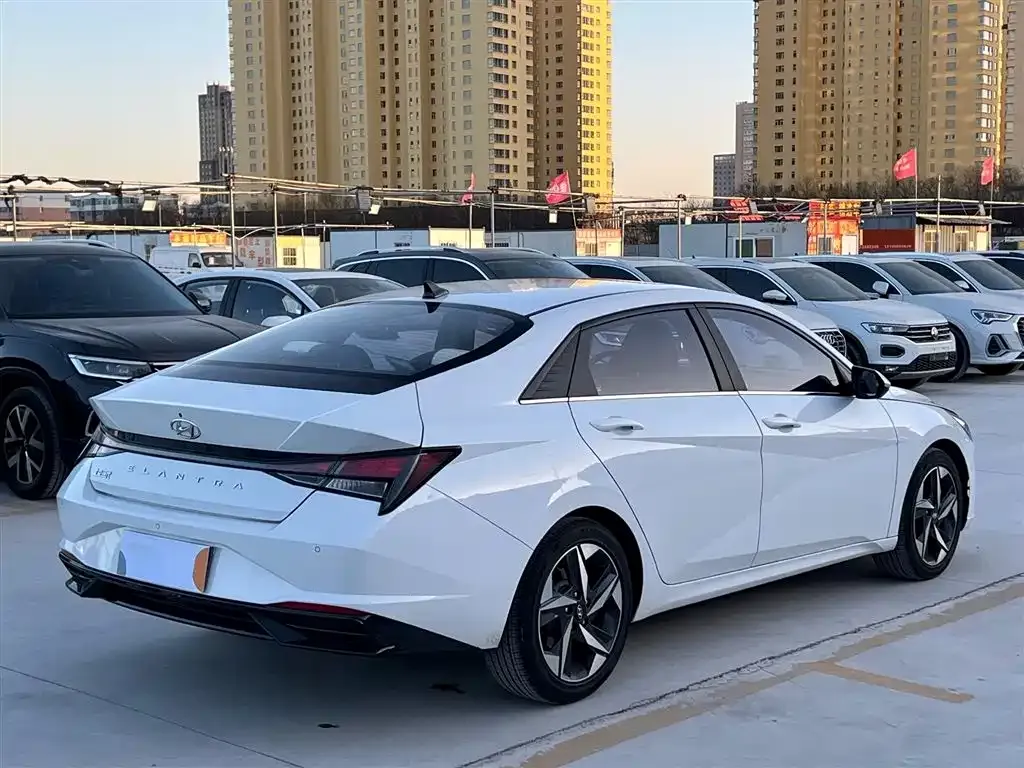Hyundai Elantra 2022 из CN, фото 5