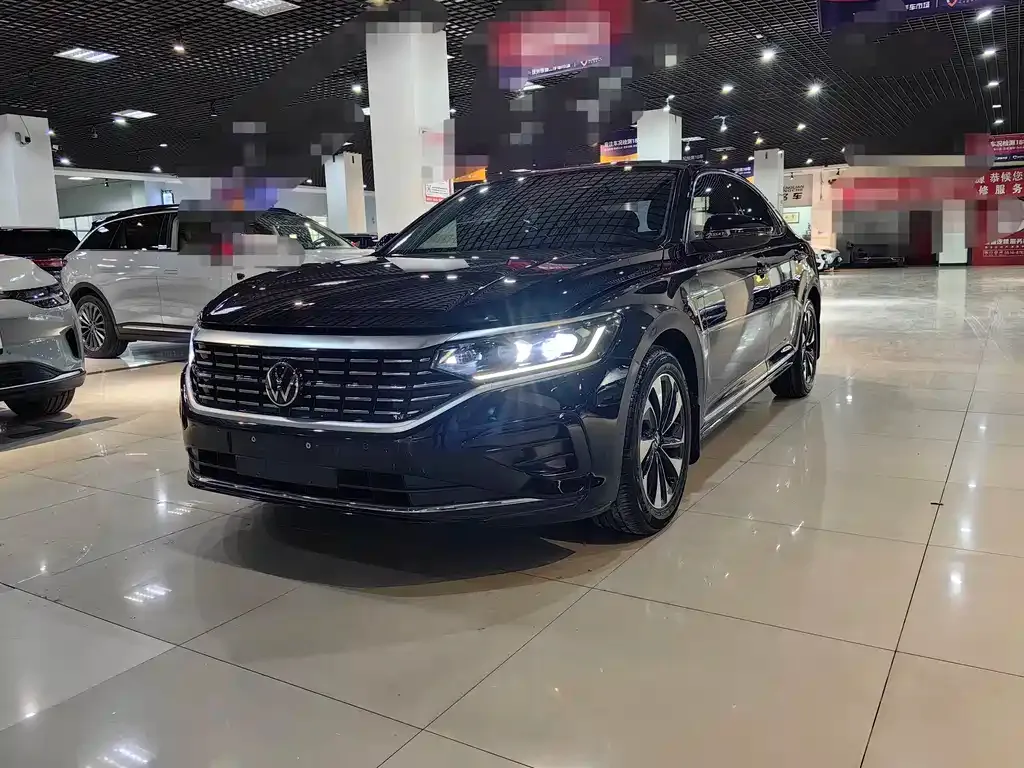 Volkswagen Passat — фото 1