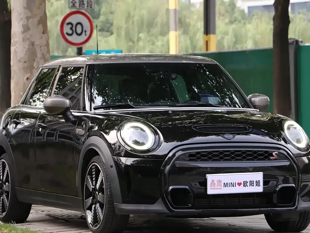 MINI Cooper (3-door) 2021 из CN, фото 10