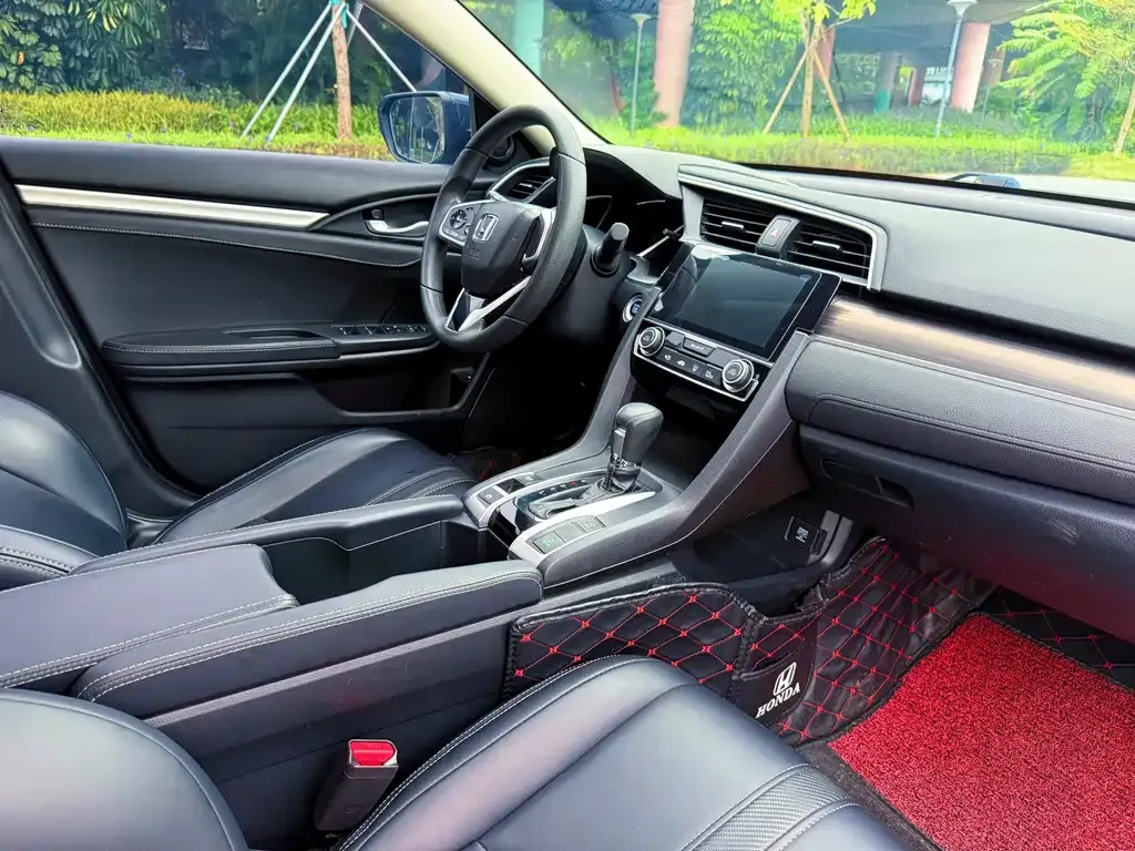 Honda Civic — фото 10