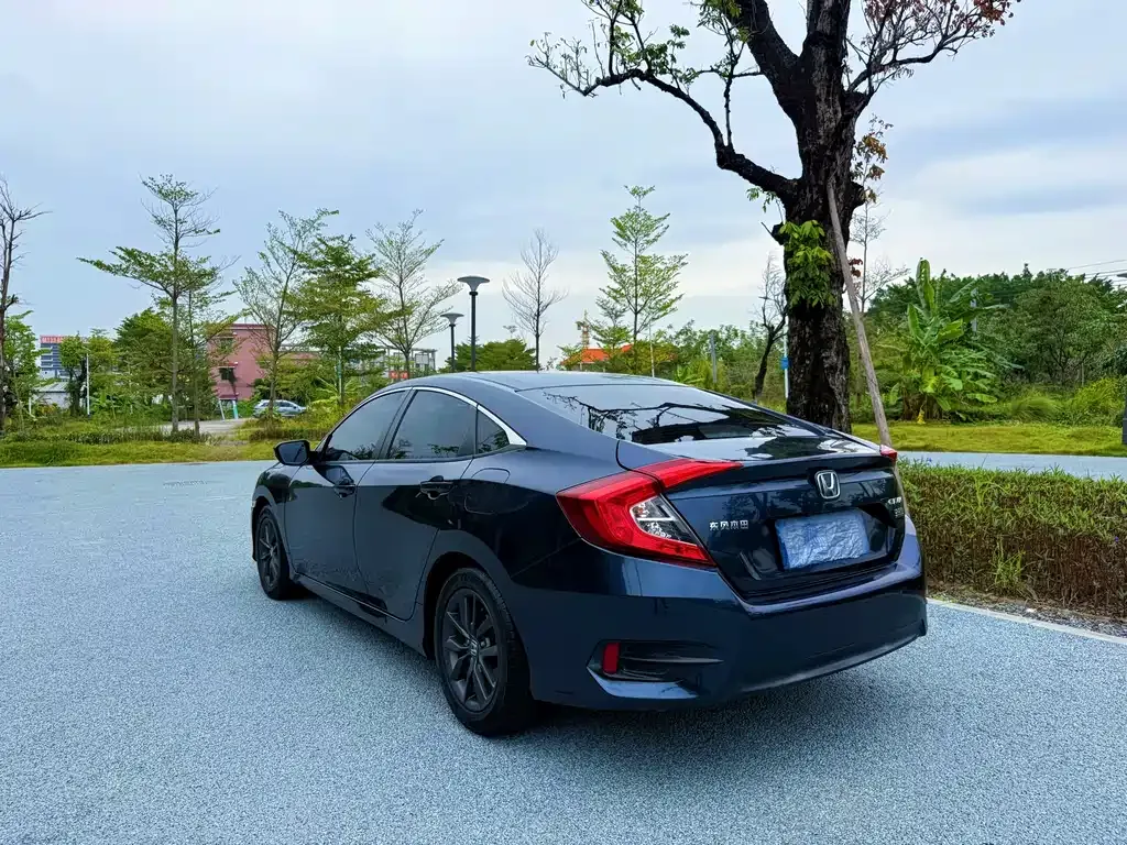 Honda Civic — фото 4
