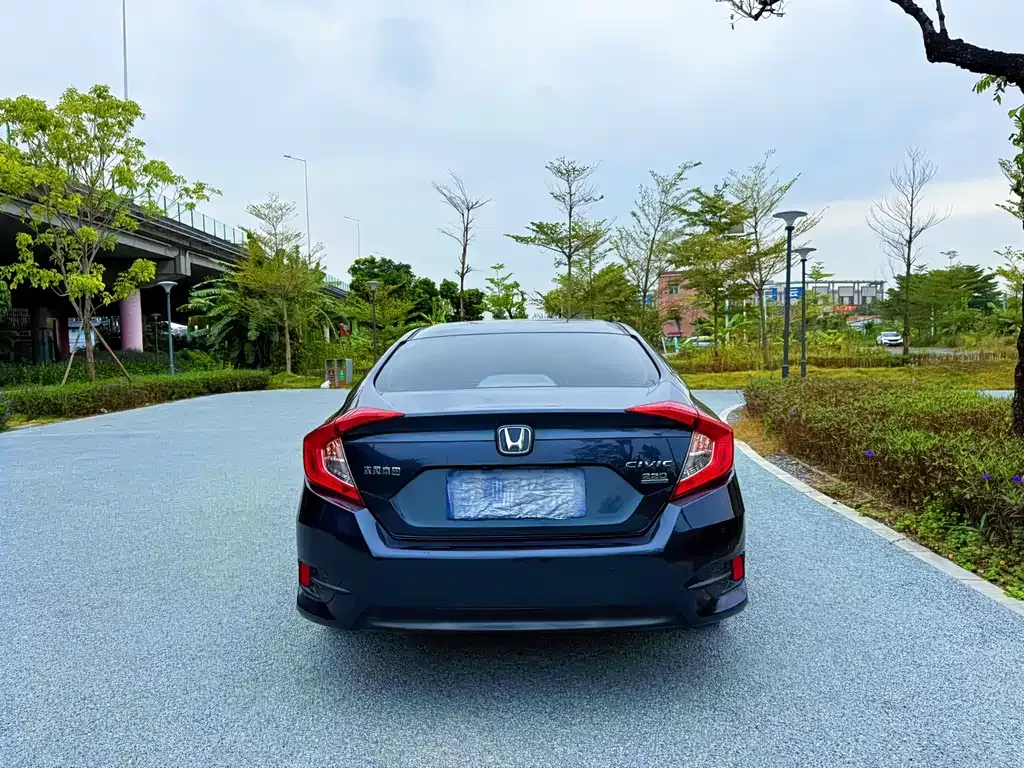 Honda Civic — фото 6