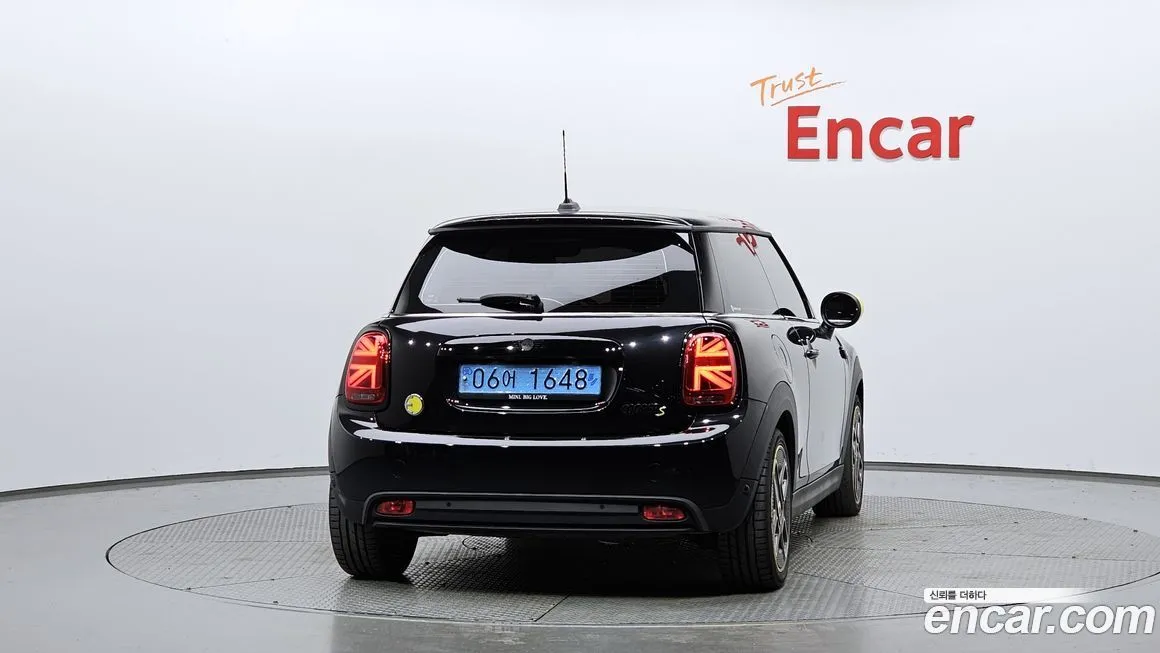 Mini Cooper 2023 из KR, фото 2