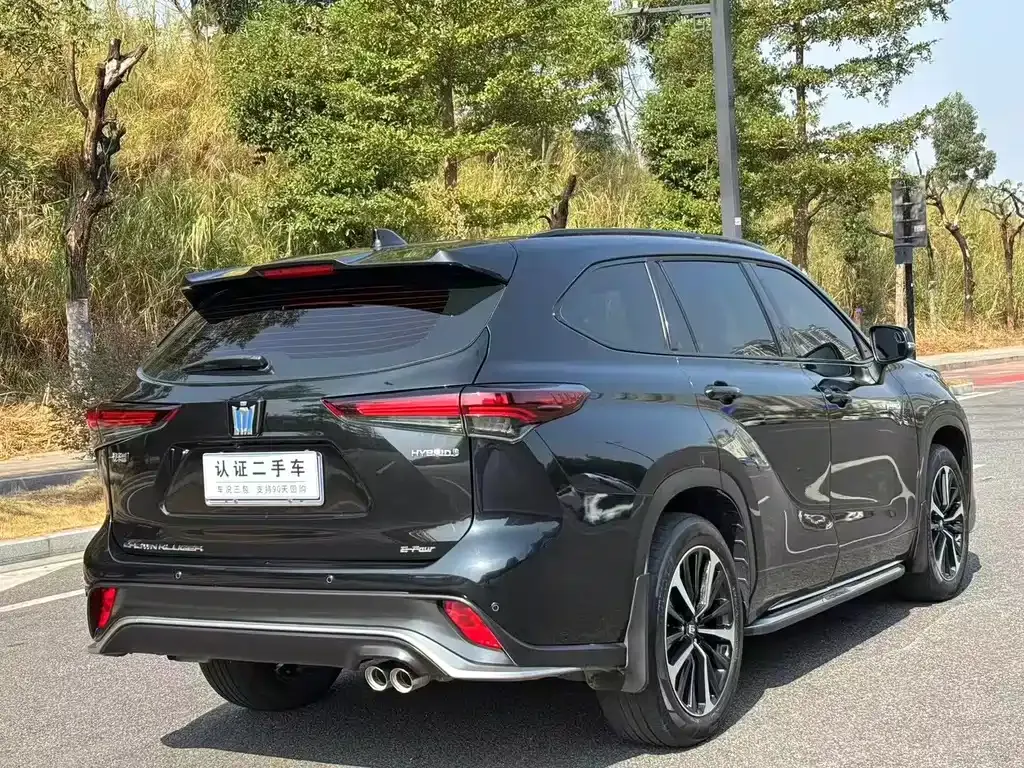 Toyota Crown Kluger 2024 из CN, фото 5
