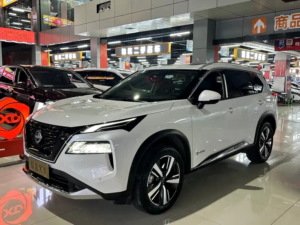 Nissan X-Trail 2025 из CN, фото 1