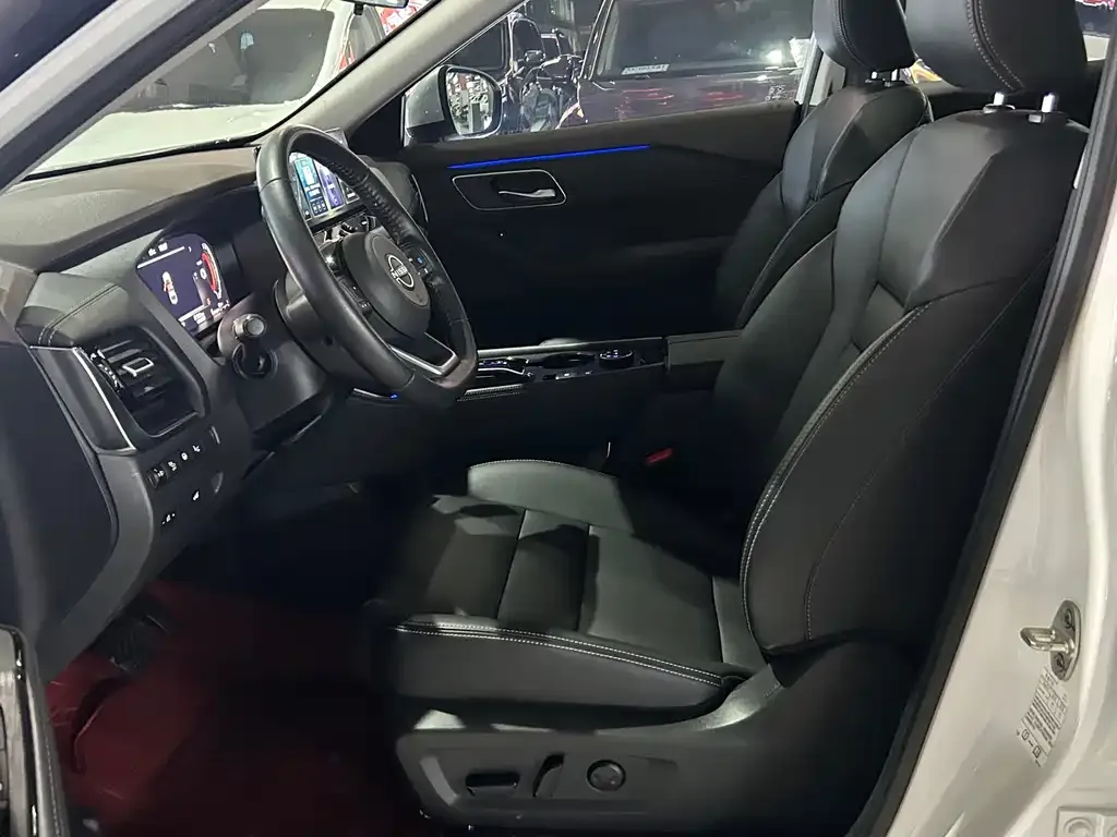 Nissan X-Trail 2025 из CN, фото 8