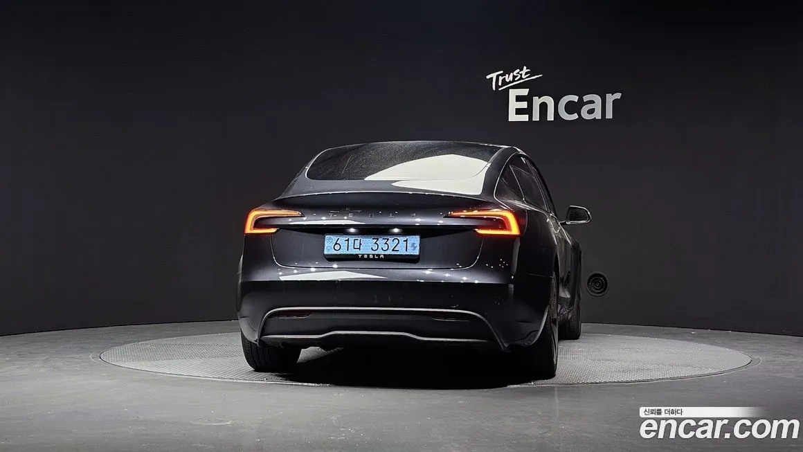 Tesla Model 3 2025 из KR, фото 8