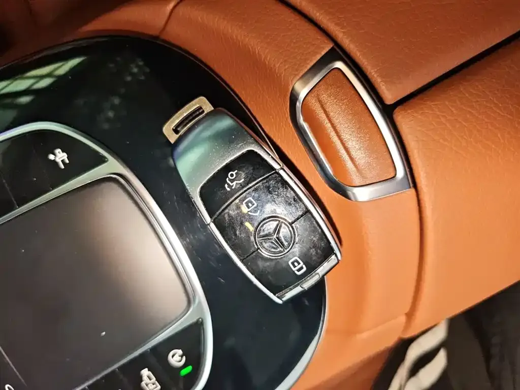 Mercedes-Benz E-Class (Import) 2021 из CN, фото 2