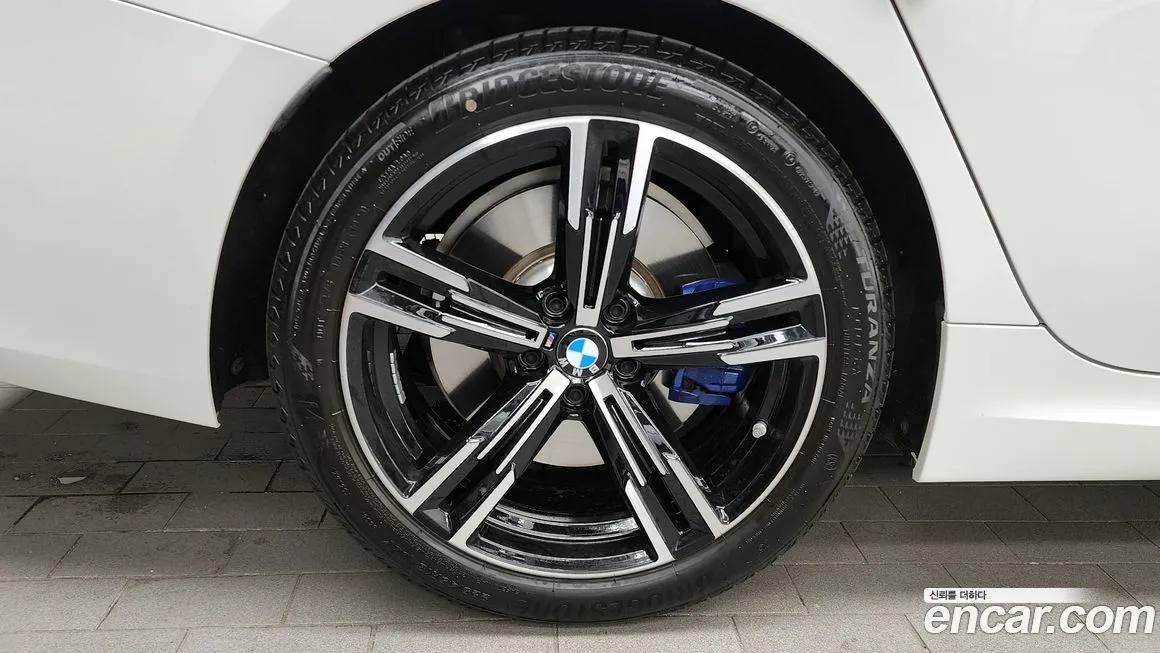 BMW 3-Series 2025 из KR, фото 9