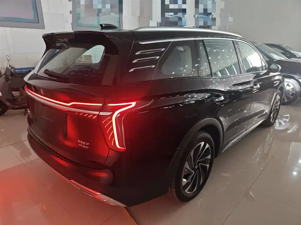 Hongqi HS7 PHEV — фото 8
