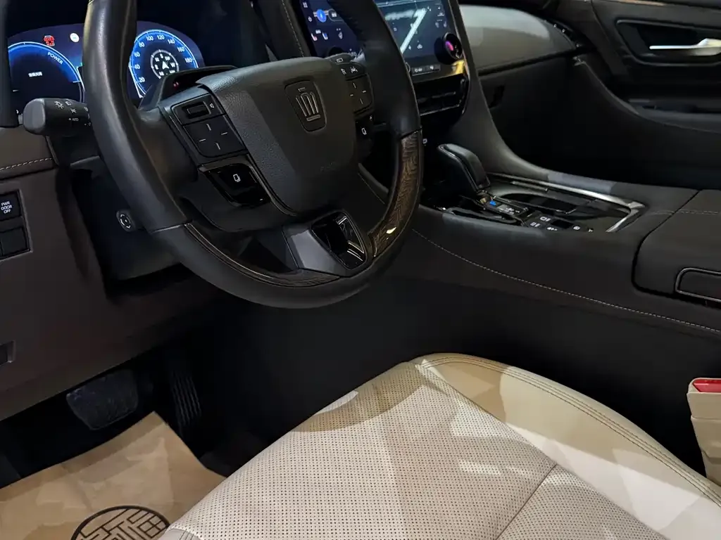 Toyota Vellfire 2023 из CN, фото 9