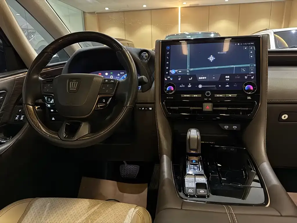 Toyota Vellfire 2023 из CN, фото 8