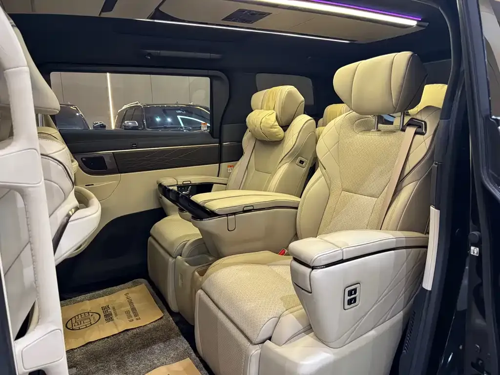 Toyota Vellfire 2023 из CN, фото 3