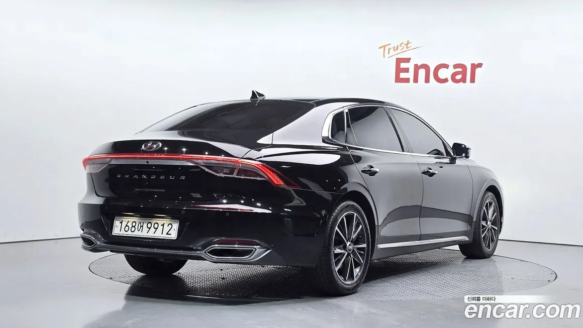 Hyundai Grandeur 2022 из KR, фото 2
