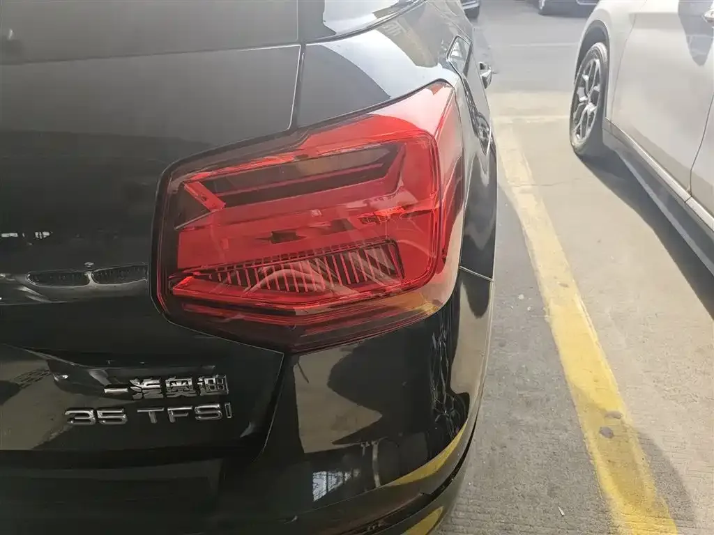 Audi Q2L 2021 из CN, фото 8