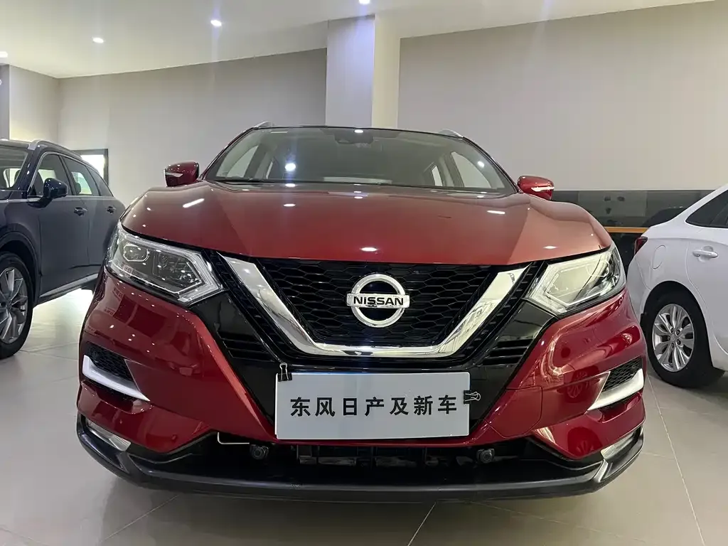 Nissan Qashqai — фото 10