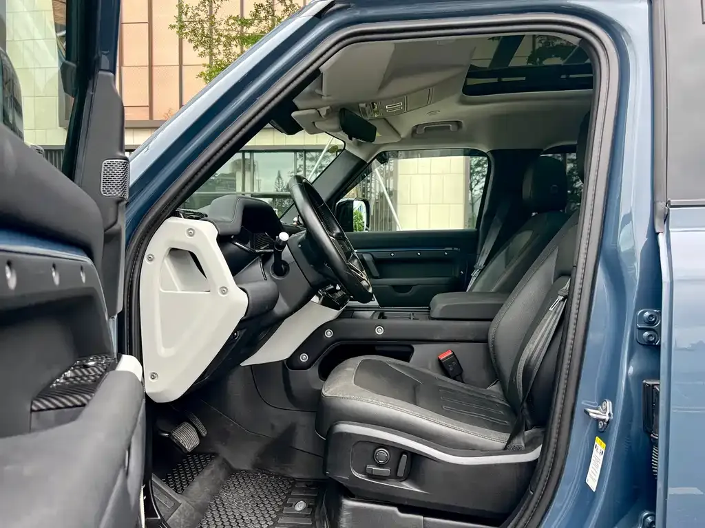 Land Rover Defender 2021 из CN, фото 2