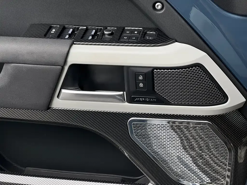 Land Rover Defender 2021 из CN, фото 8