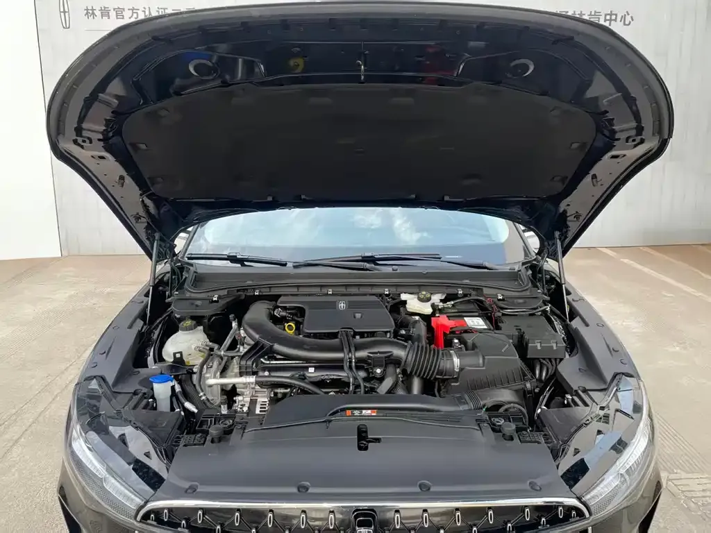 Lincoln Z 2025 из CN, фото 10