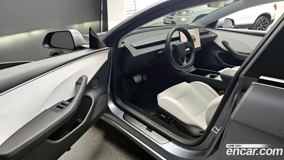 Tesla Model 3 2025 из KR, фото 4