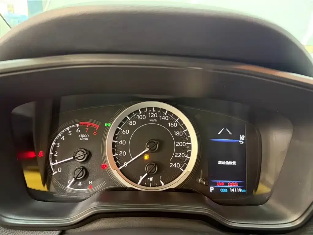 Toyota Corolla 2021 из CN, фото 2