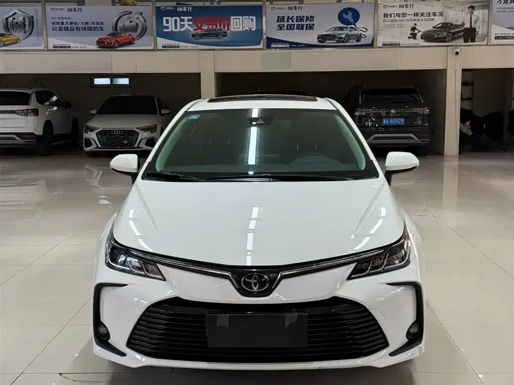 Toyota Corolla 2021 из CN, фото 3