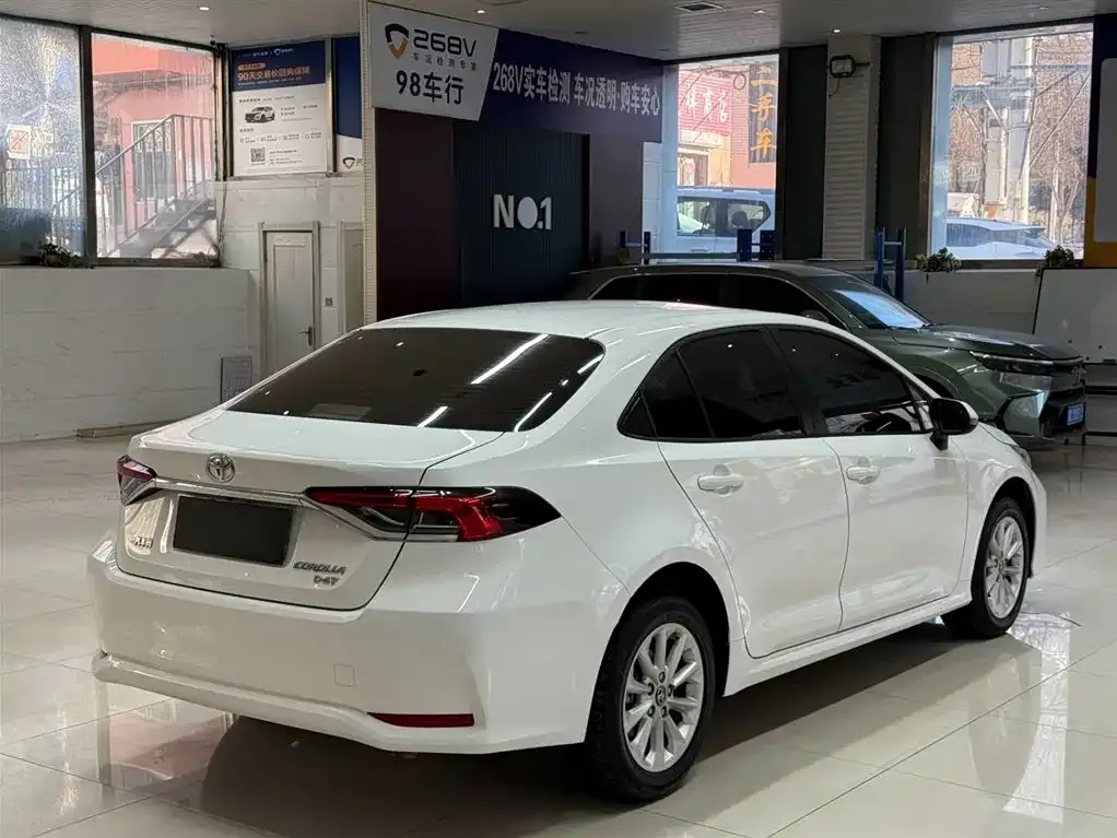 Toyota Corolla 2021 из CN, фото 5