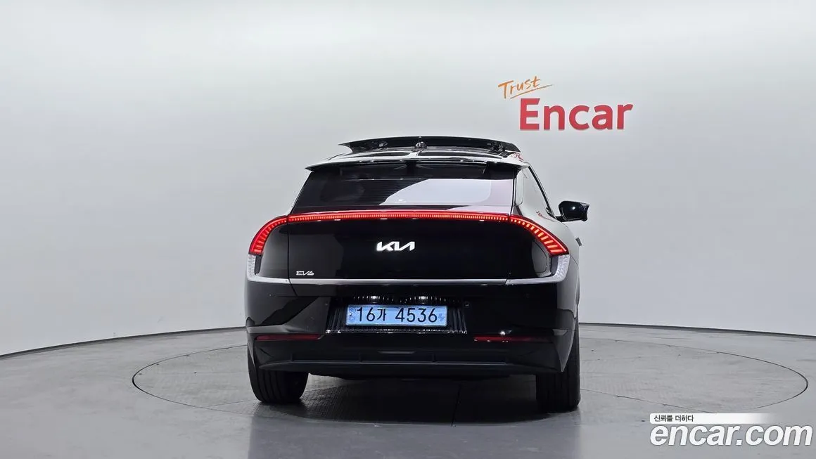 Kia EV6 — фото 2