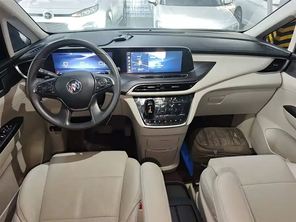 Buick GL8 2023 из CN, фото 8